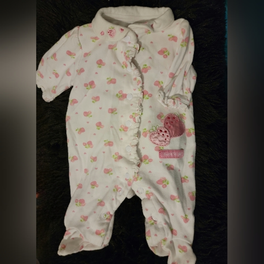 SOLD! Carters Strawberry Seeetie Pie Footie One-piece Pajama, Newborn